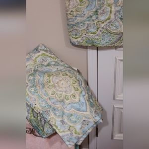 Pottery Barn paisley twin duvet cover and standard sham (excellent condition)